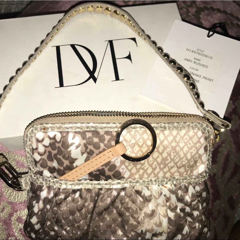 DIANEvonFURSTENBERG Amy Ruched Wristlet